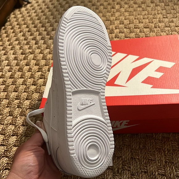 NWT** brand new in box **Nike court vision low - Picture 2 of 5